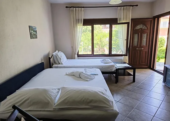Voula Kourbeti Apartments